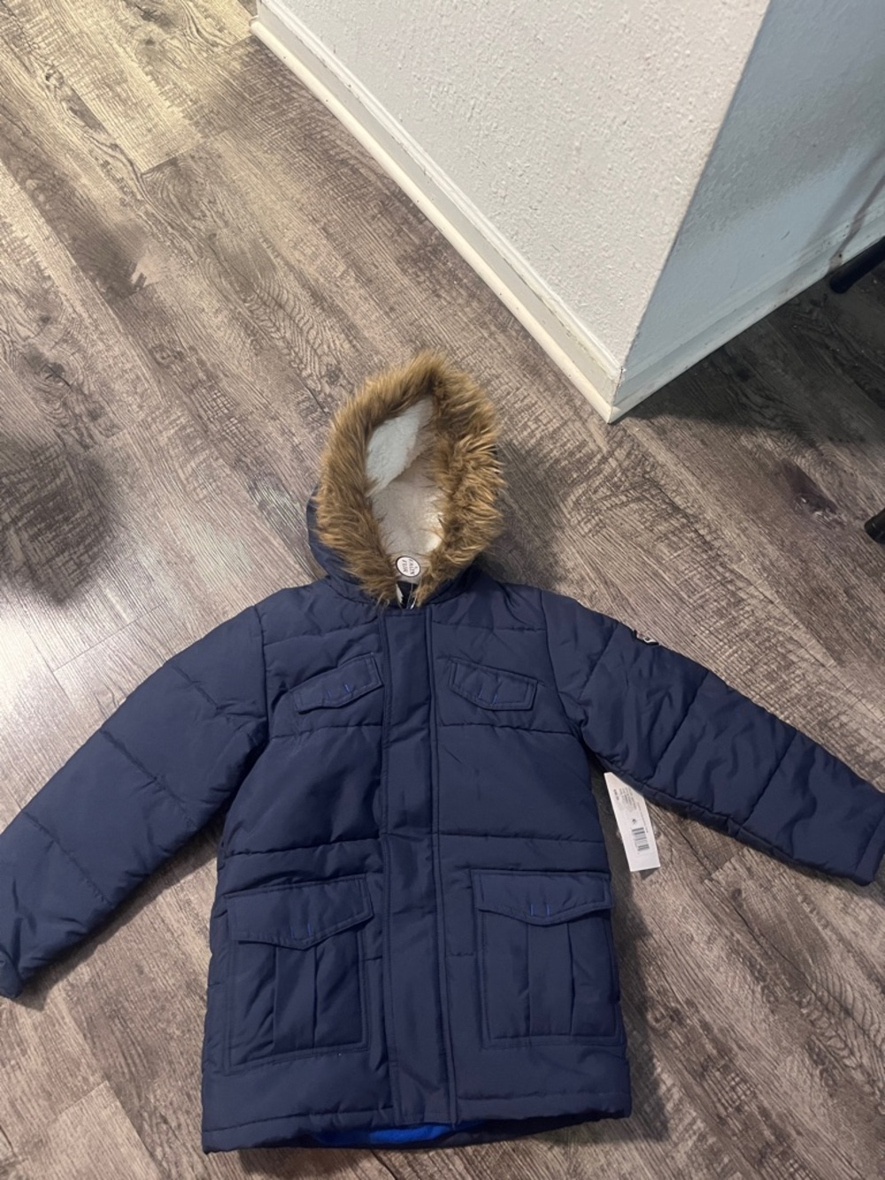 Rothschild Navy Blue Hooded Puffer Coat with Faux Fur Trim Size 7 boys and girls